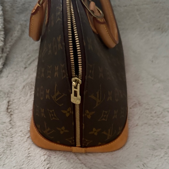 Louis Vuitton Black and Tan Monogram Satchel - Picture 4 of 5